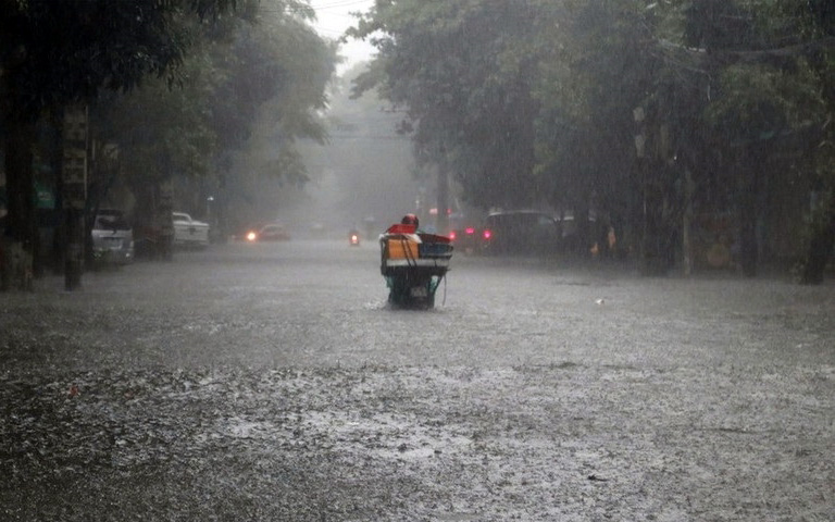 Bão số 13 cách đảo Song Tử Tây khoảng 450km về phía Đông